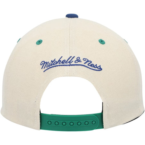 GORRA MITCHEL & NESS DALLAS MAVERICKS CREAM HARDWOOD CLASSIC