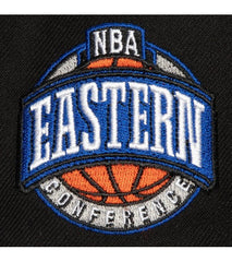 GORRA MITCHELL & NESS BROOKLYN NETS NBA CONFERENCE PATCH