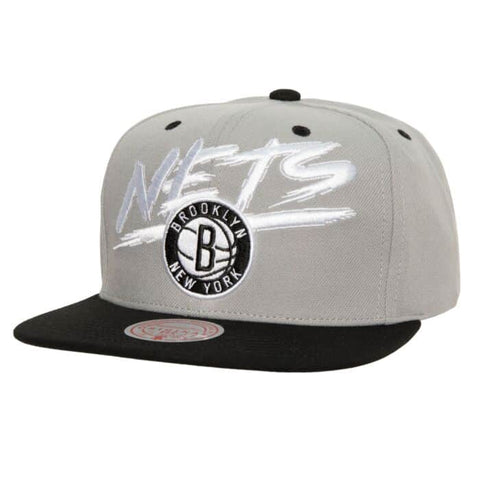 GORRA MITCHELL & NESS BROOKLYN NETS NBA TRANSCRIPT