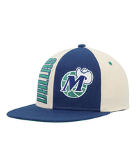 GORRA MITCHEL & NESS DALLAS MAVERICKS CREAM HARDWOOD CLASSIC