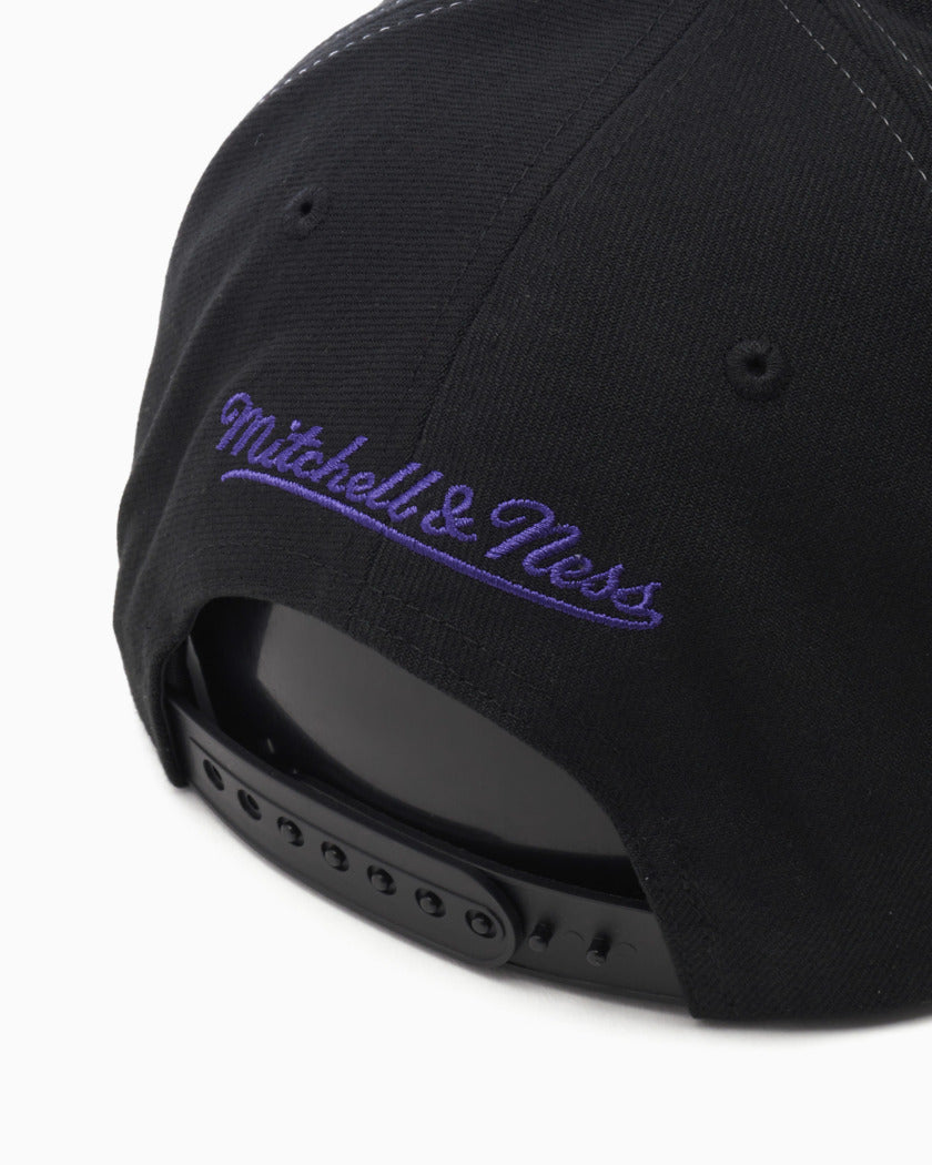 Gorra Mitchell & Ness NBA Varsity Bust HWC Toronto Raptors Unisex Snapback Cap